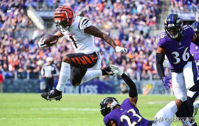 巴尔的摩乌鸦队赛季遇困：伤病潮致攻防瘫痪，球迷两难想弃坑