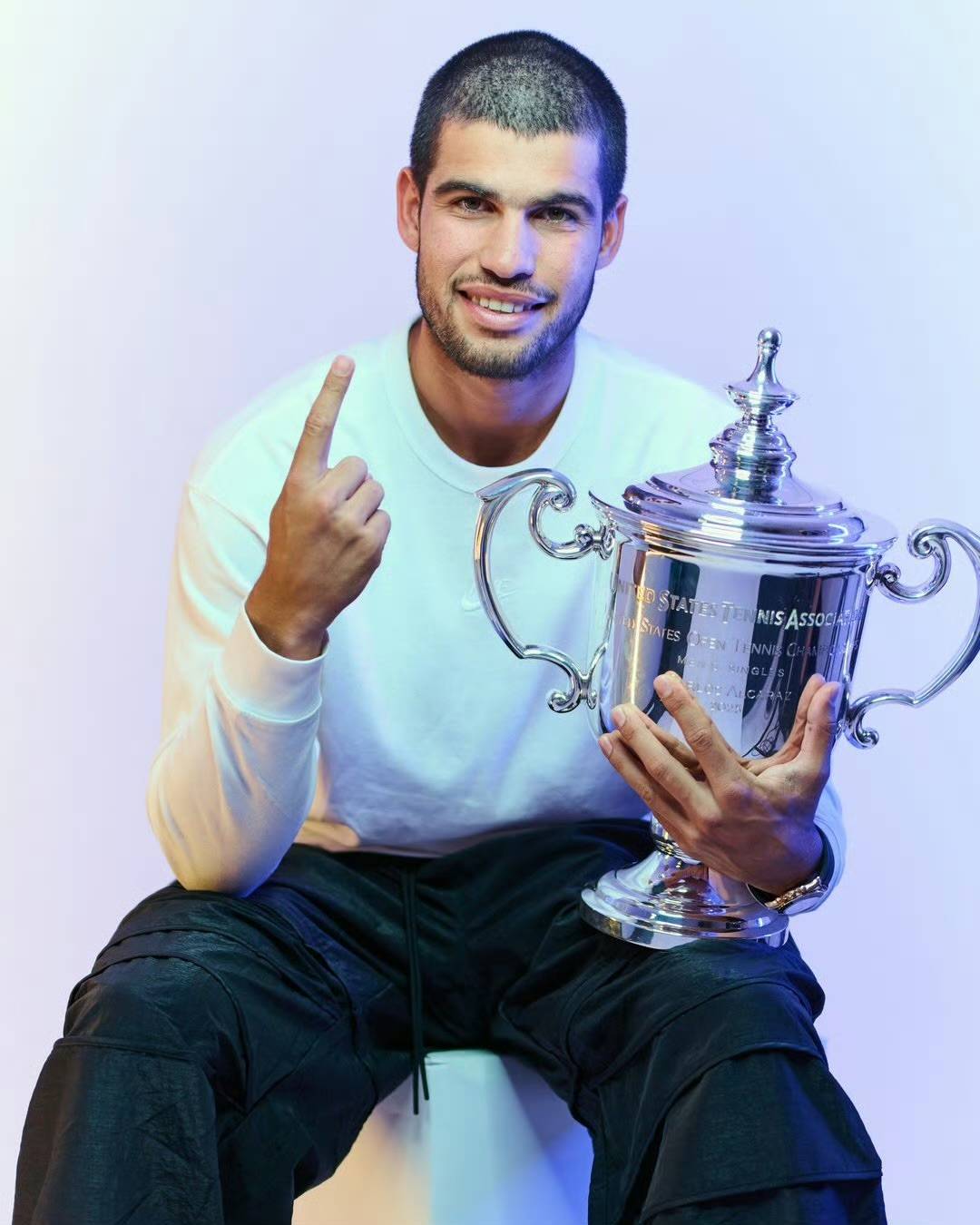 阿尔卡拉斯因伤退出戴维斯杯