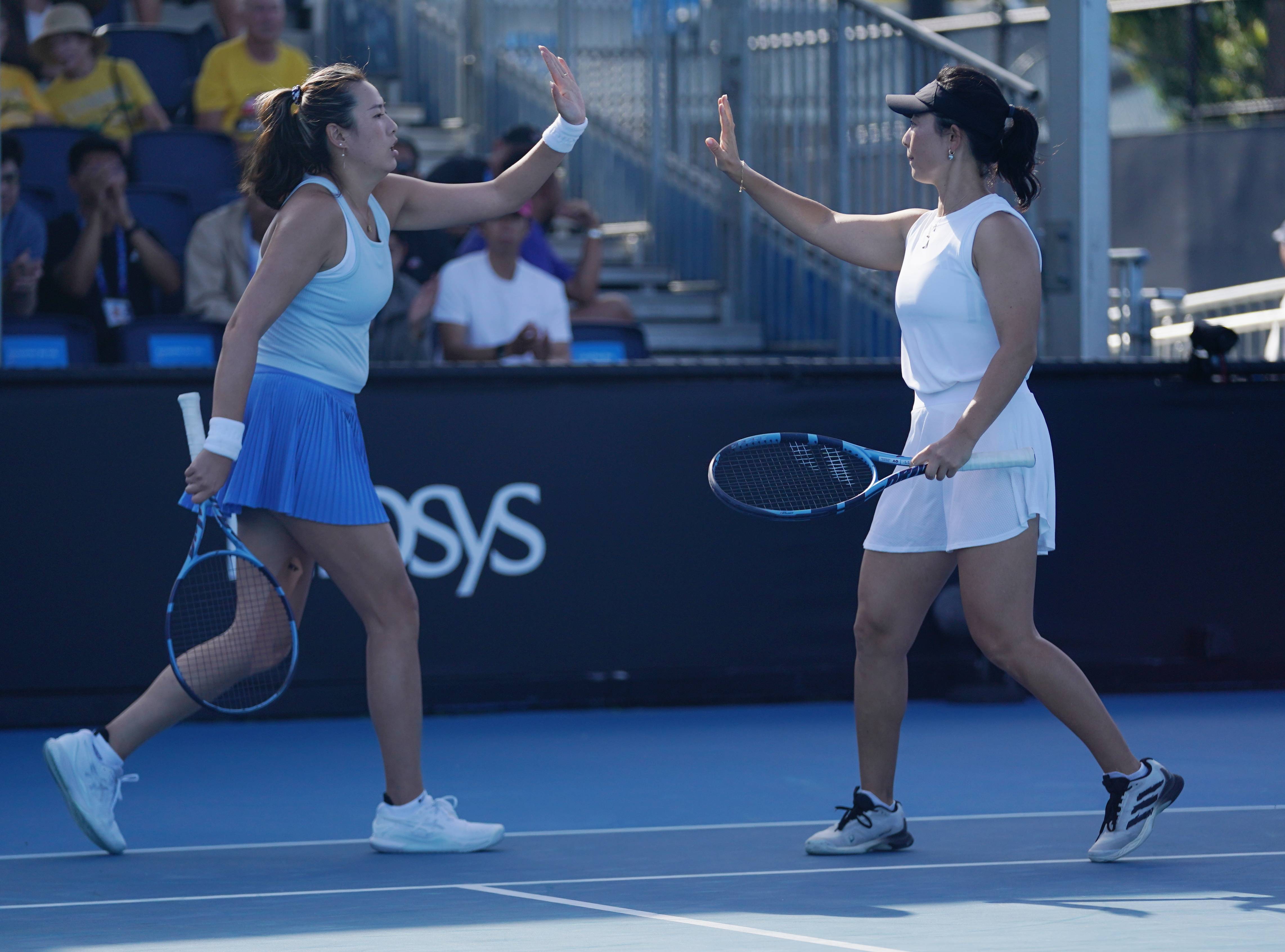 （体育）网球——澳网：中国组合徐一璠/杨钊煊女双首轮晋级