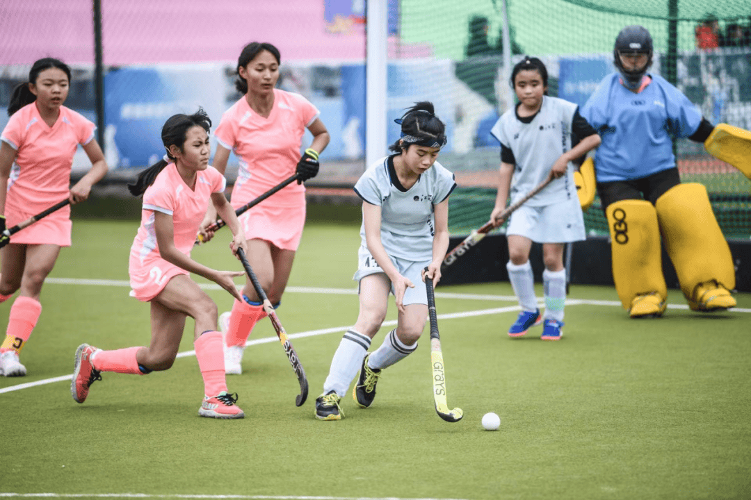 “奔跑吧·少年”棒球垒球曲棍球冬令营暨冠军杯比赛开幕