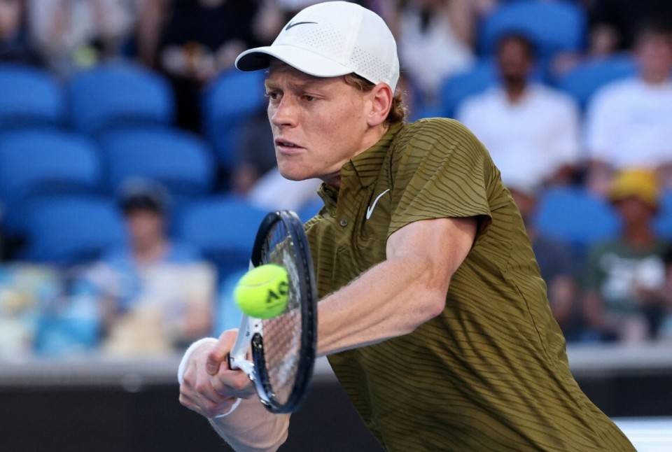 澳网第13比赛日看点：德约科维奇大战辛纳，混双赛场决出首冠